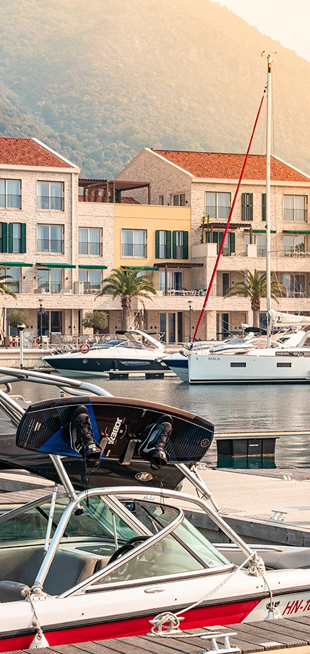 Коллекция недвижимости Marina Residences для максимального удовольствия от жизни в марине, которое вы найдете только на курорте Portonovi в Черногории