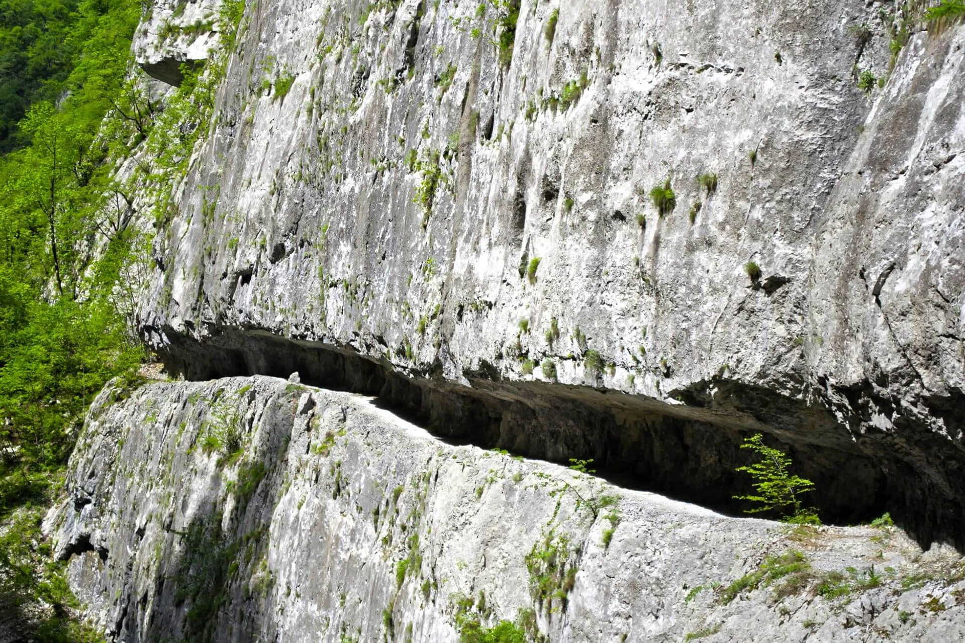 3 уникальные достопримечательности Черногории