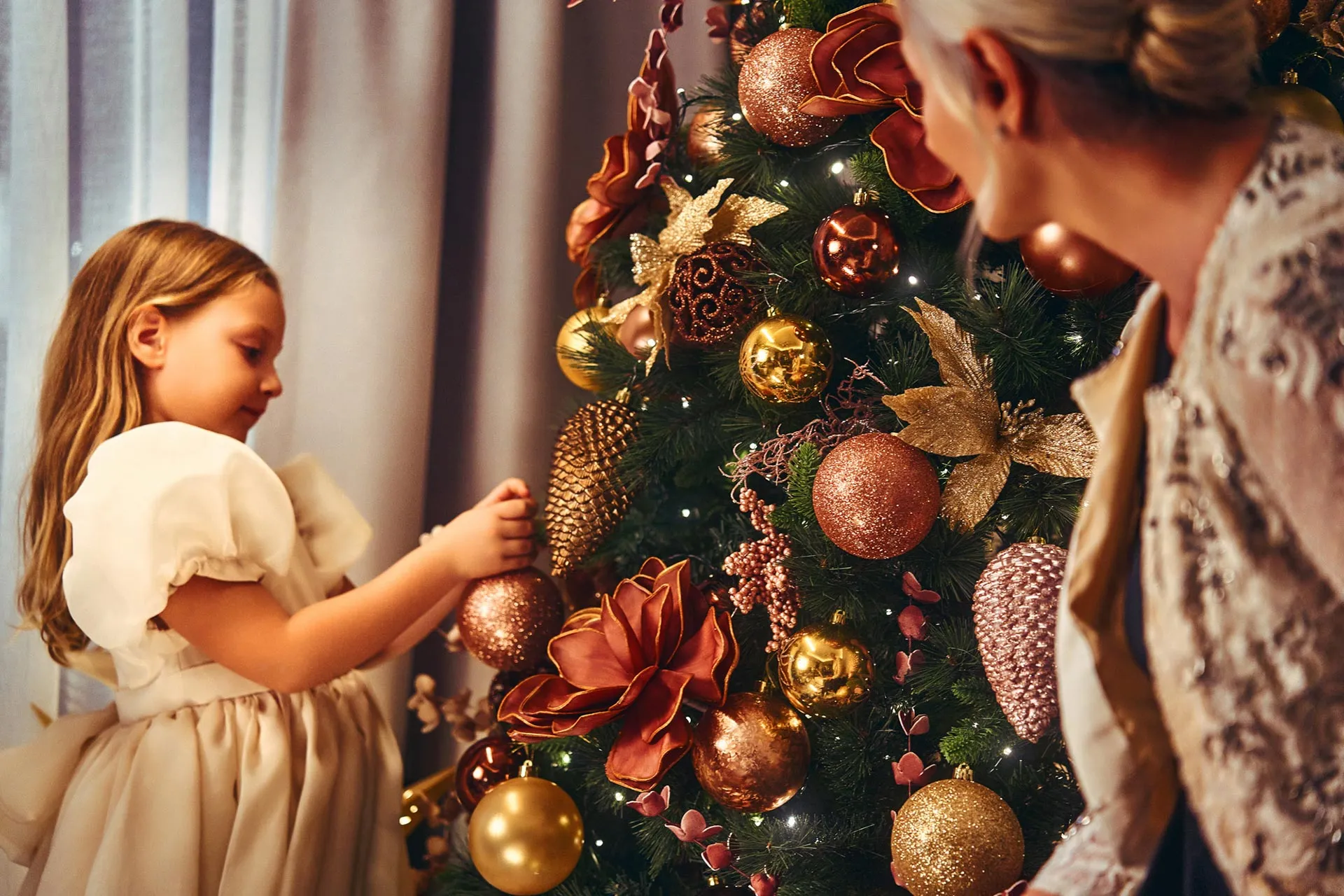 Portonovi Sparkling Season for Magic Memories Tailored to Last