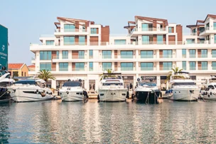 WHAT DO BUYERS LOOK FOR WHEN INVESTING IN A BEACHFRONT PROPERTY IN 2023
